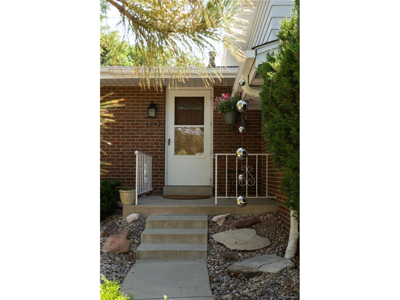 4842 Earle Cir