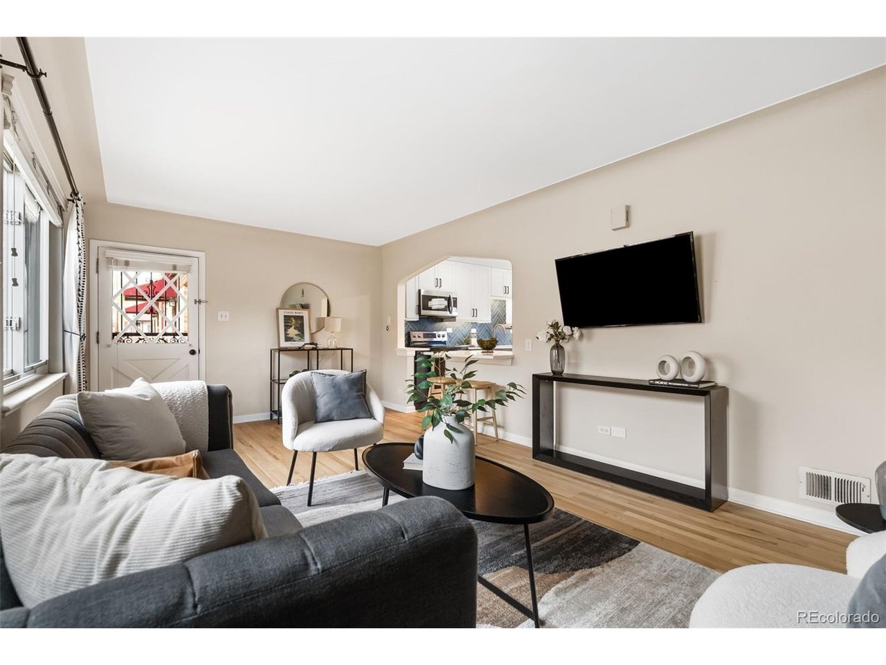 33 N Pennsylvania St C