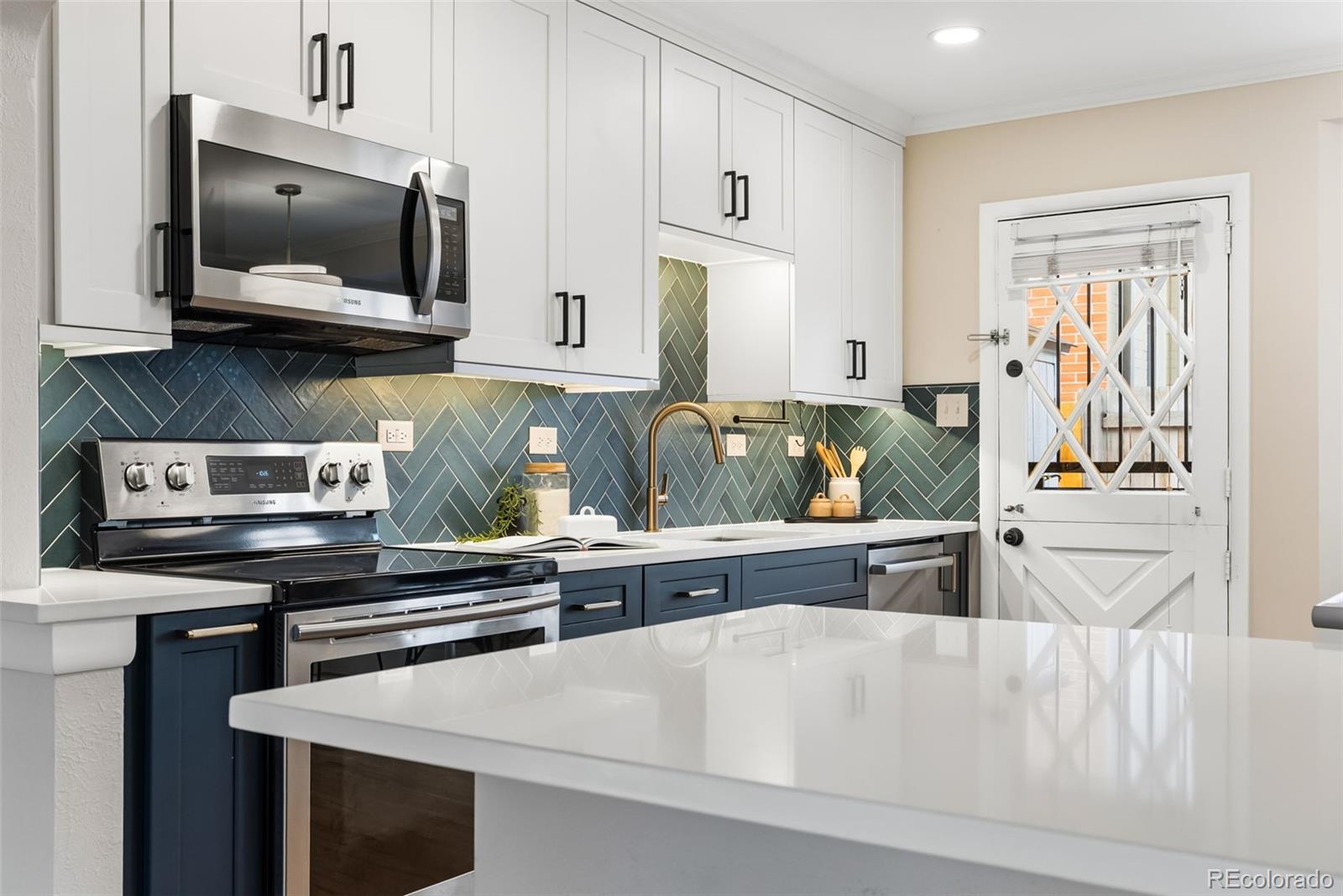 33 N Pennsylvania Street Unit: C