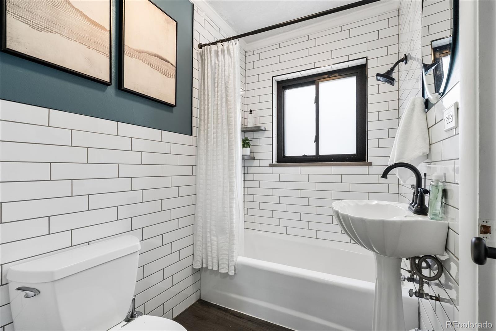 33 N Pennsylvania Street Unit: C