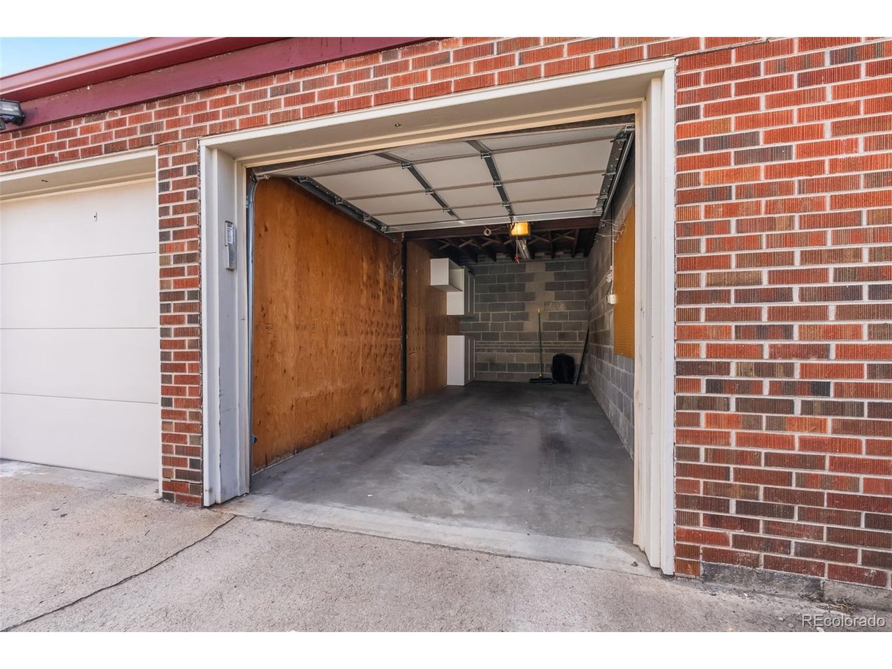 33 N Pennsylvania St C