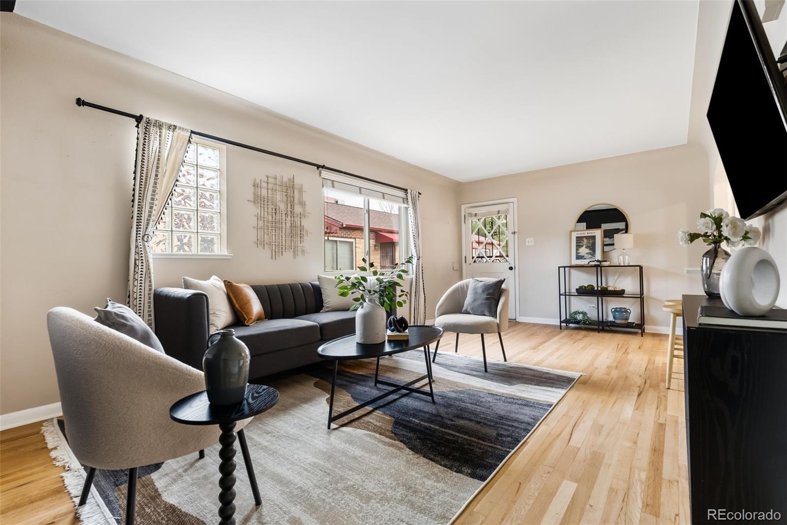 33 N Pennsylvania Street Unit: C