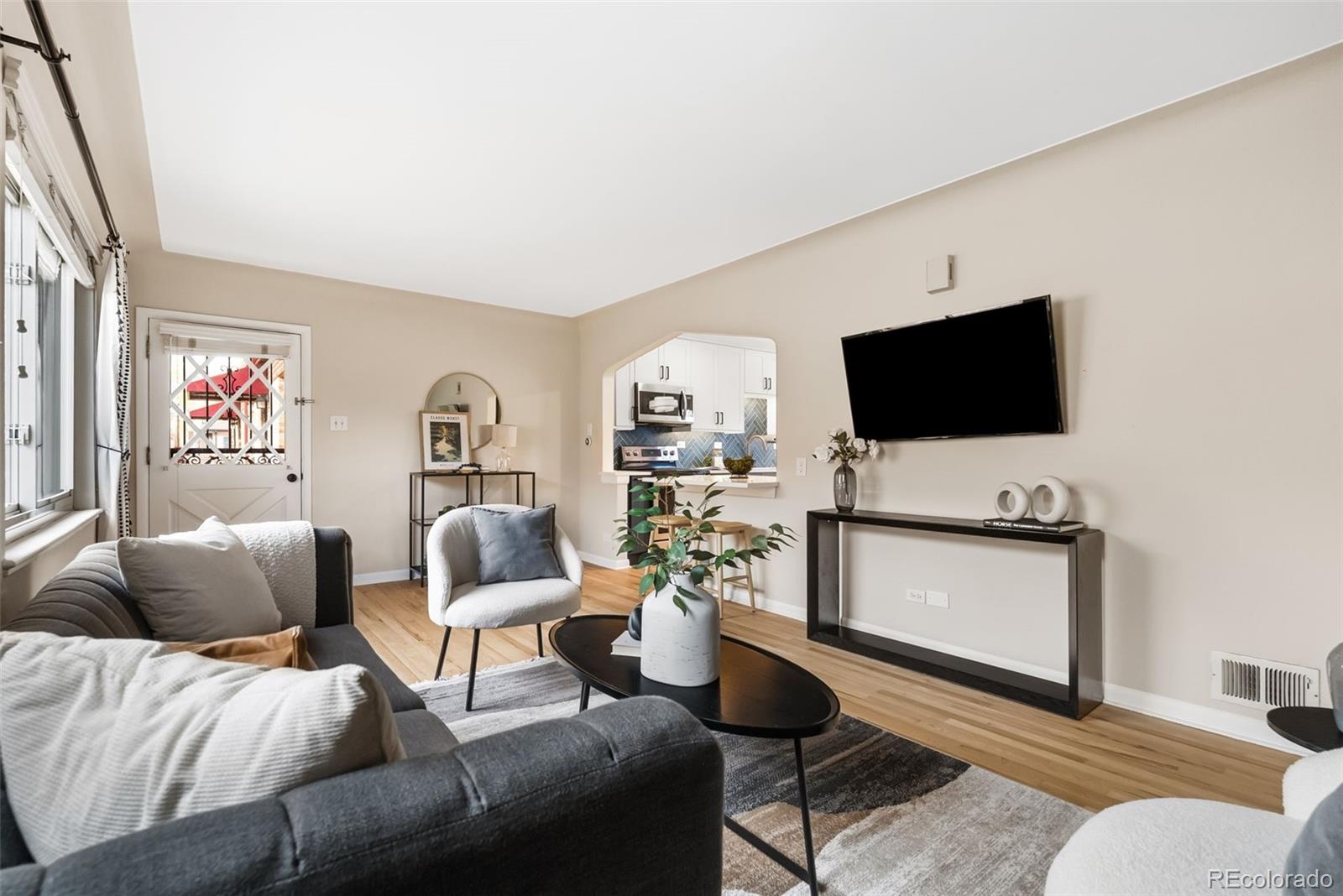 33 N Pennsylvania Street Unit: C