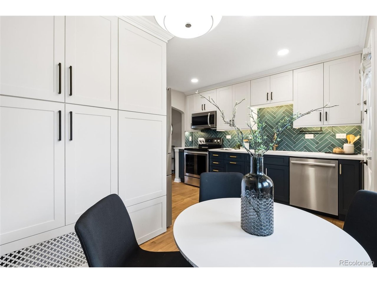 33 N Pennsylvania St C