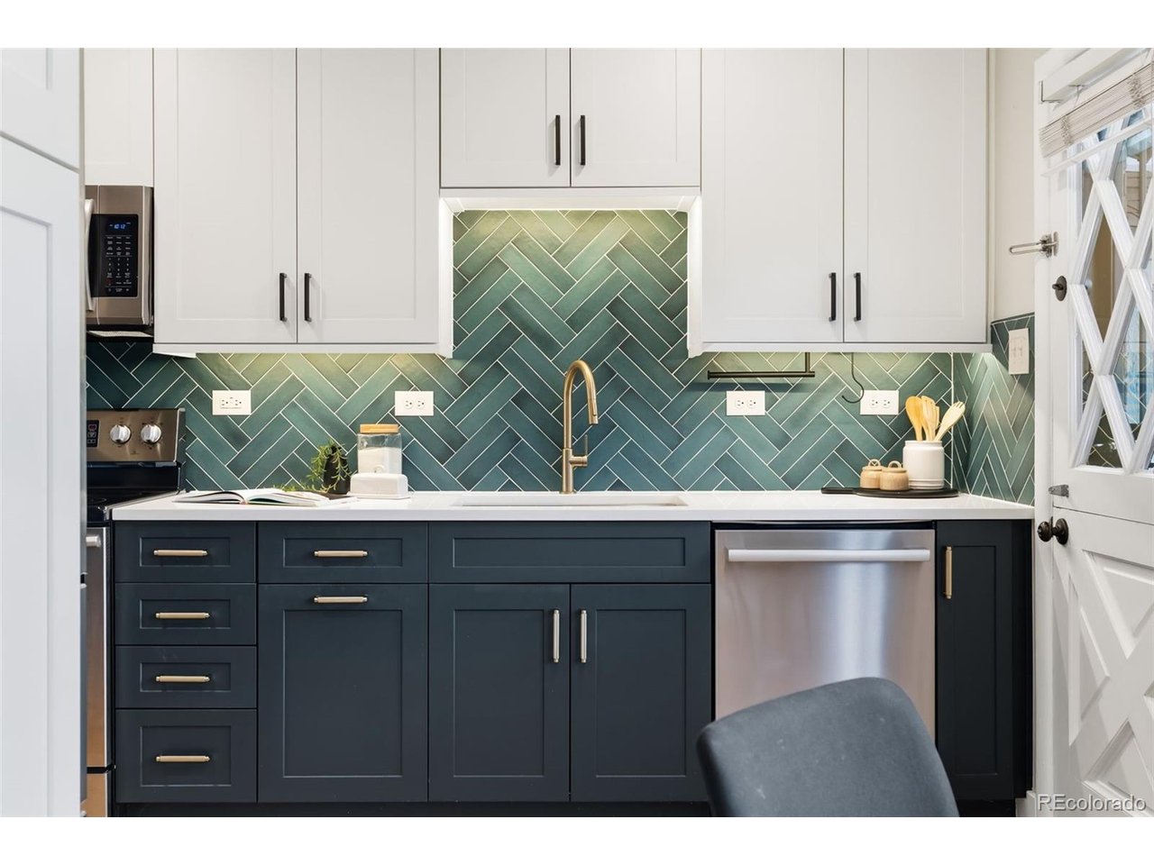 33 N Pennsylvania St C