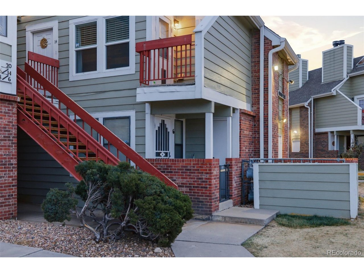 920 S Dawson Way 14