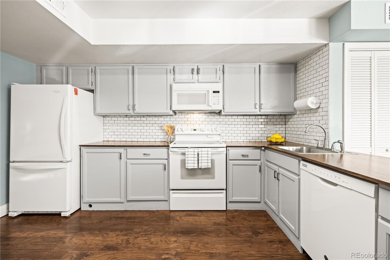 920 S Dawson Way Unit: 14