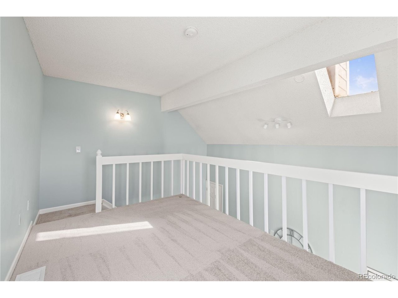 920 S Dawson Way 14
