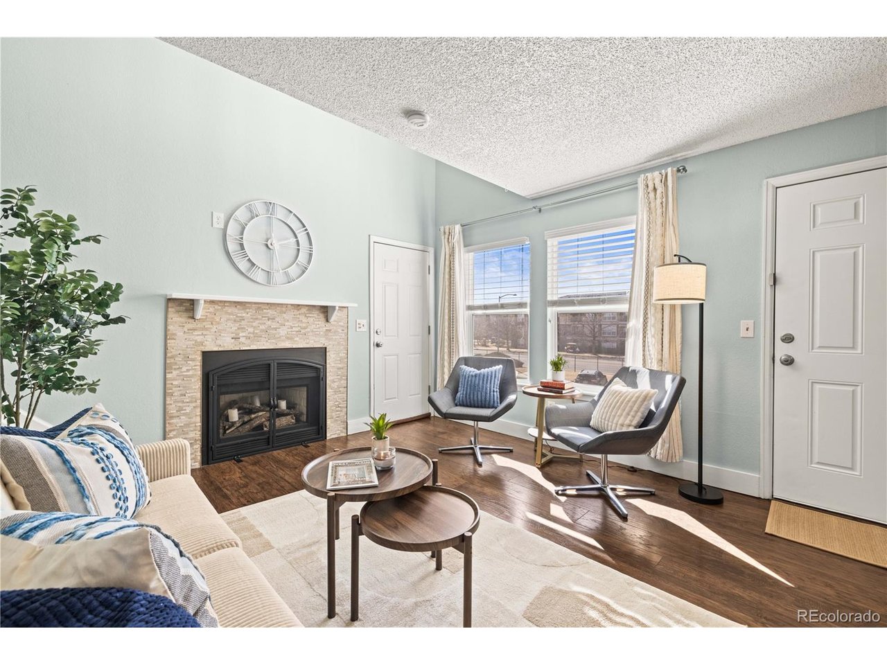 920 S Dawson Way 14