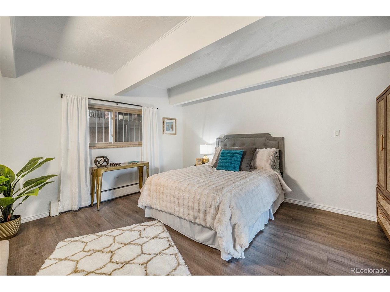 2890 N Harlan St 102