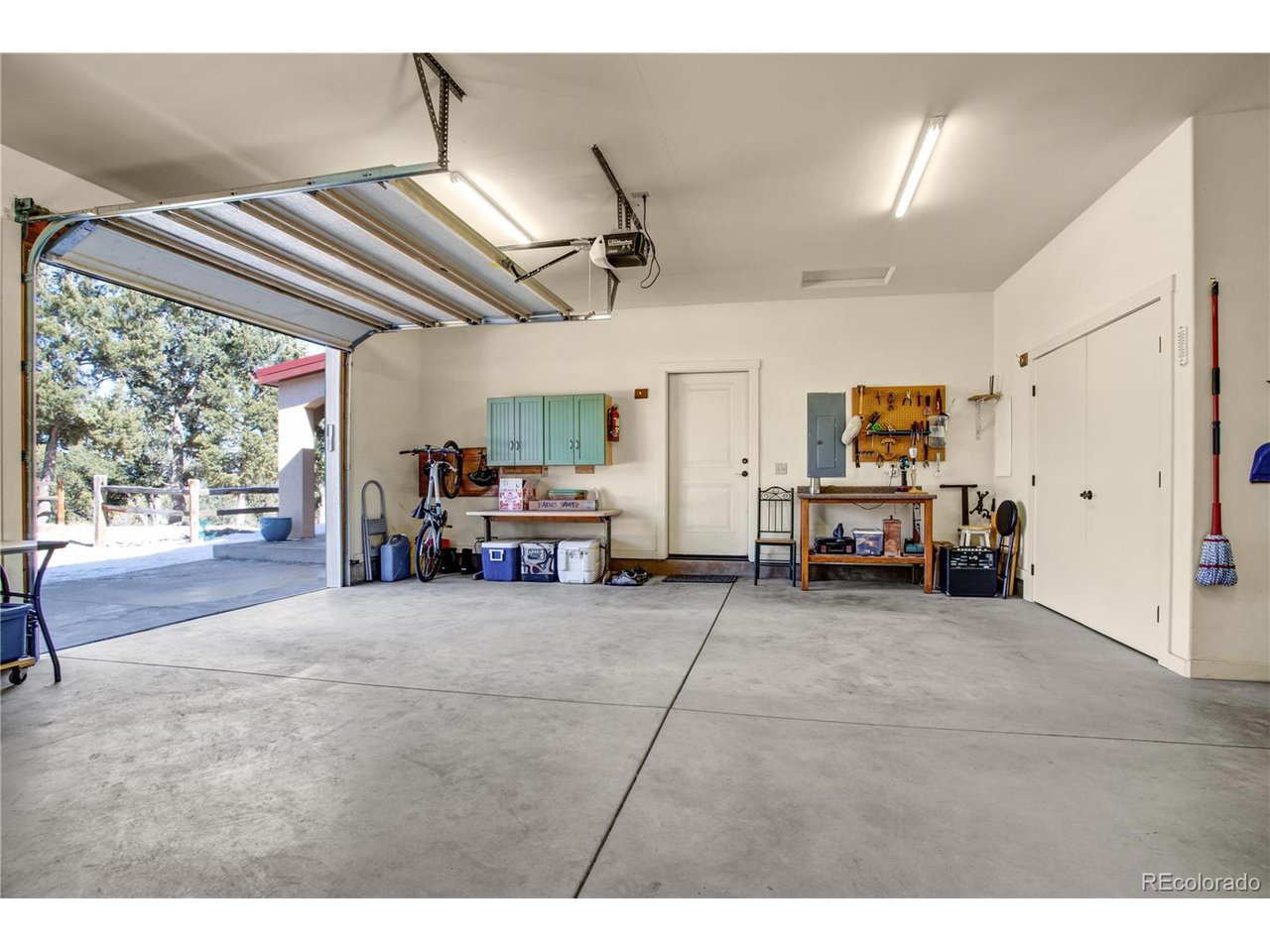 996 Falling Rock Rd