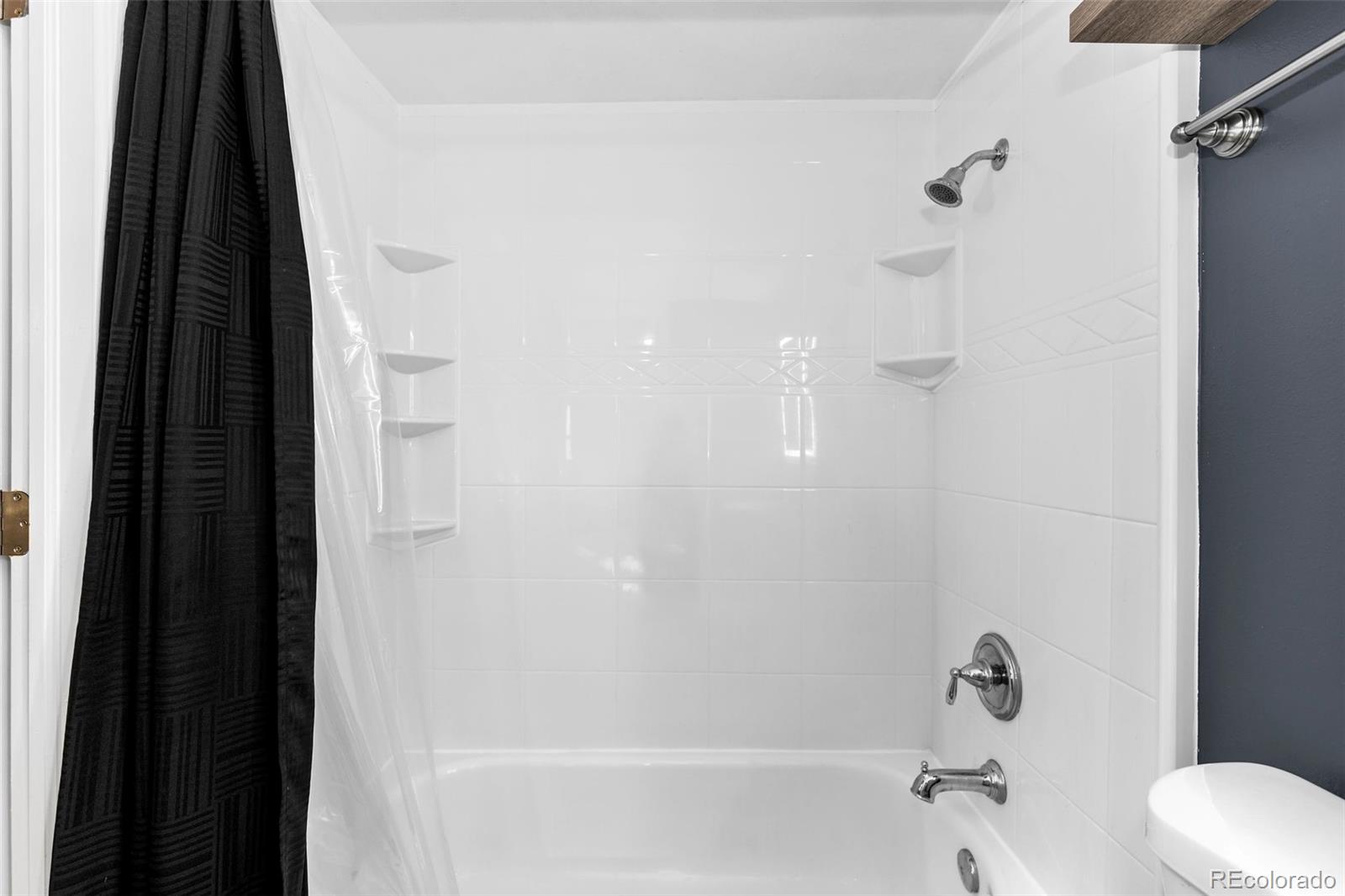 919 S Dawson Way Unit: 3