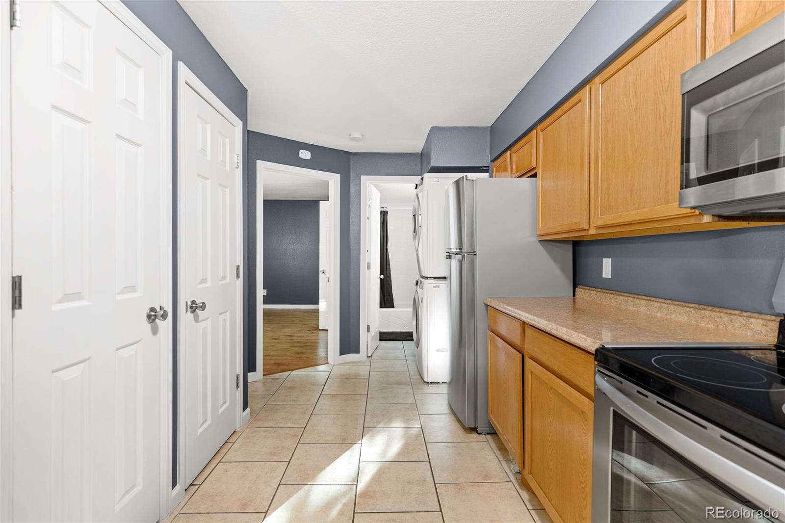 919 S Dawson Way Unit: 3