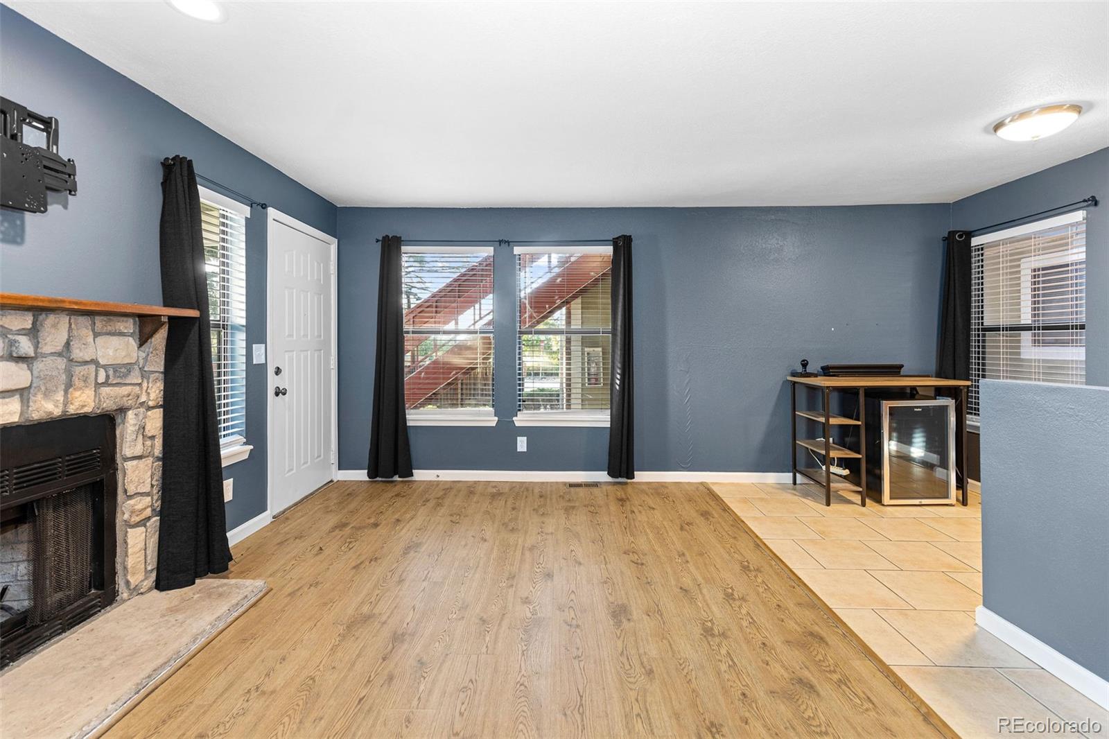 919 S Dawson Way Unit: 3