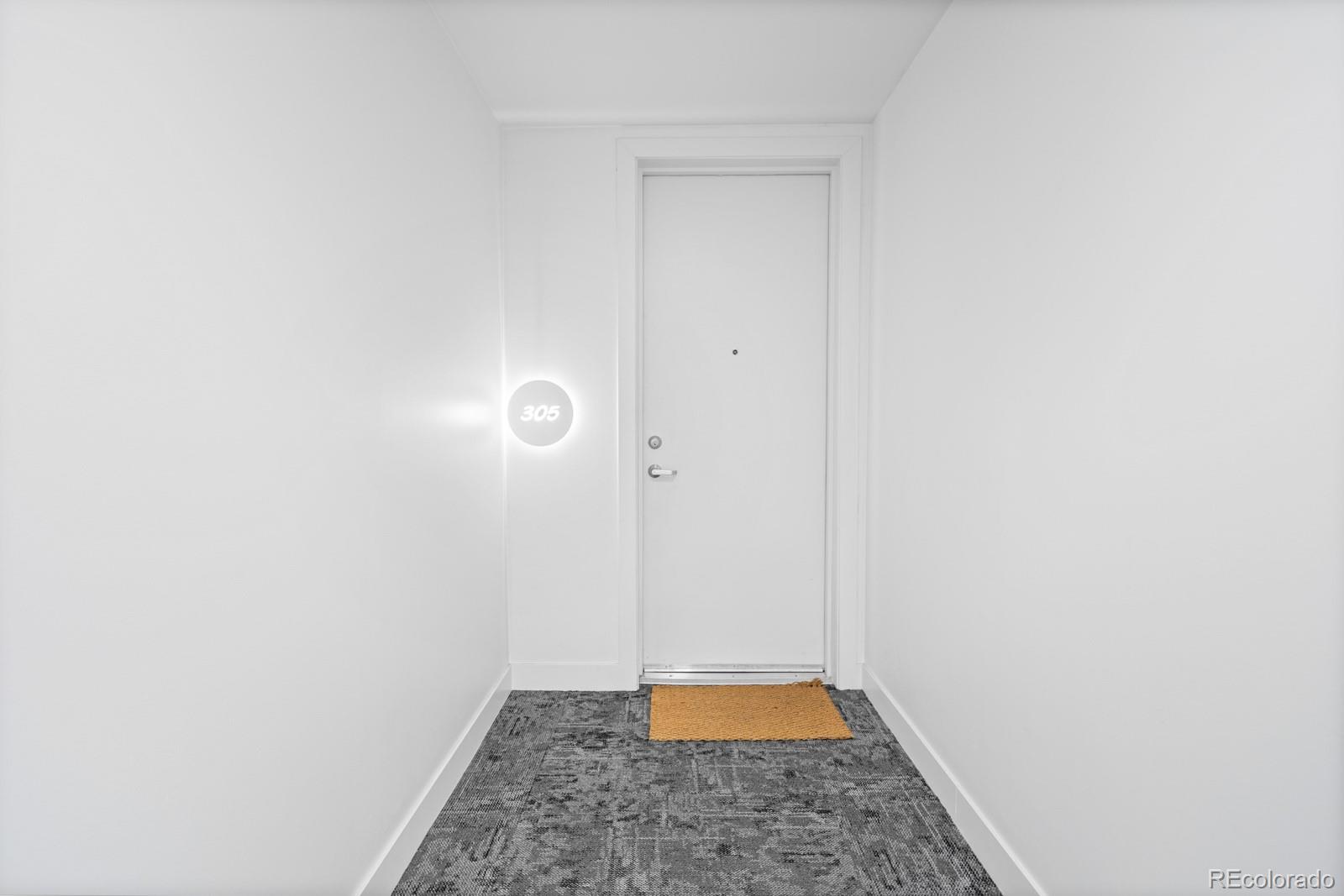 2550 Lawrence Street Unit: RB305