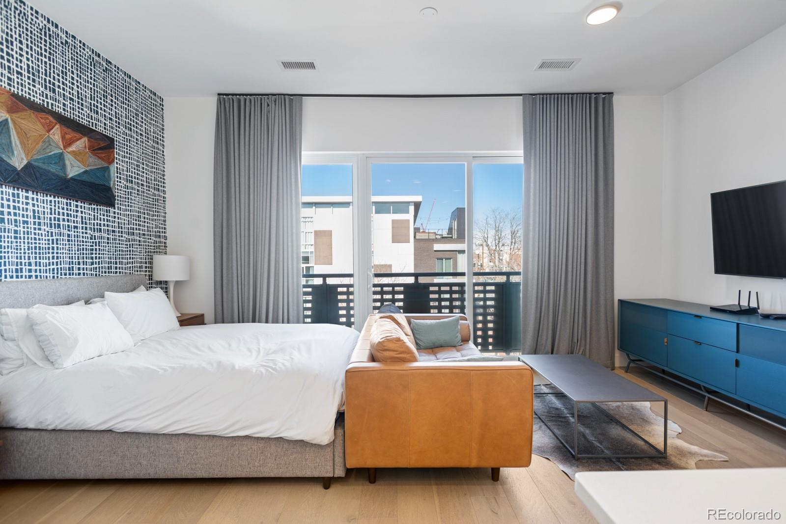 2550 Lawrence Street Unit: RB305