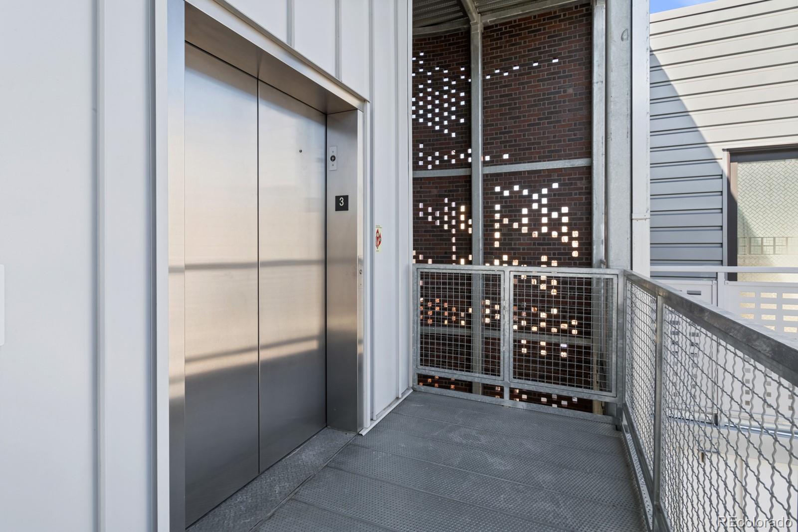 2550 Lawrence Street Unit: RB305
