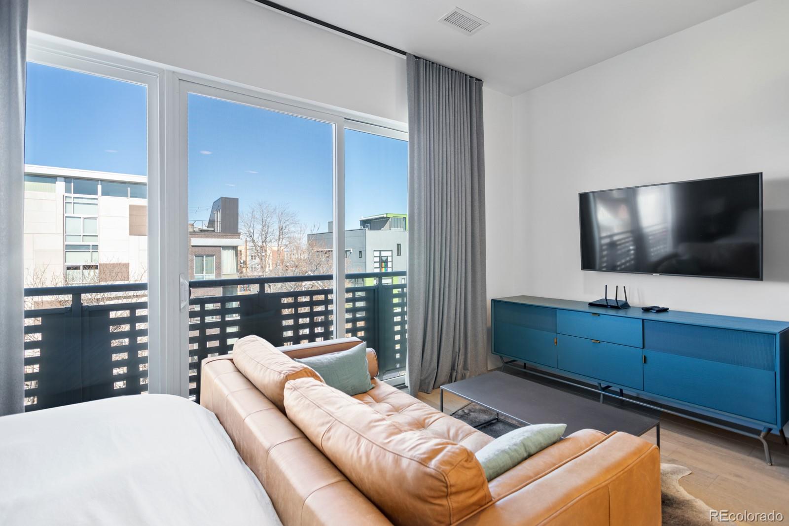 2550 Lawrence Street Unit: RB305