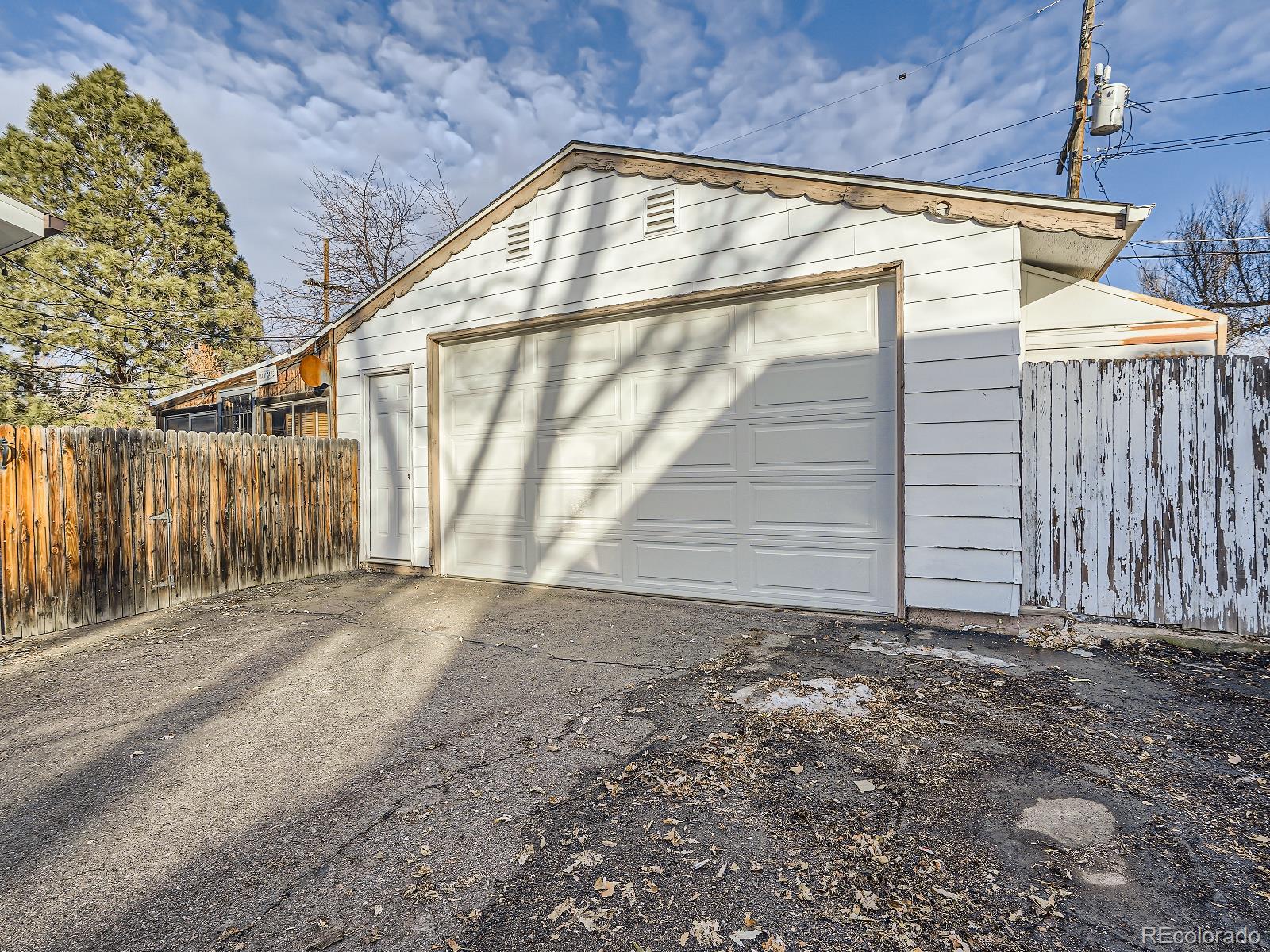 6354 Gray Street