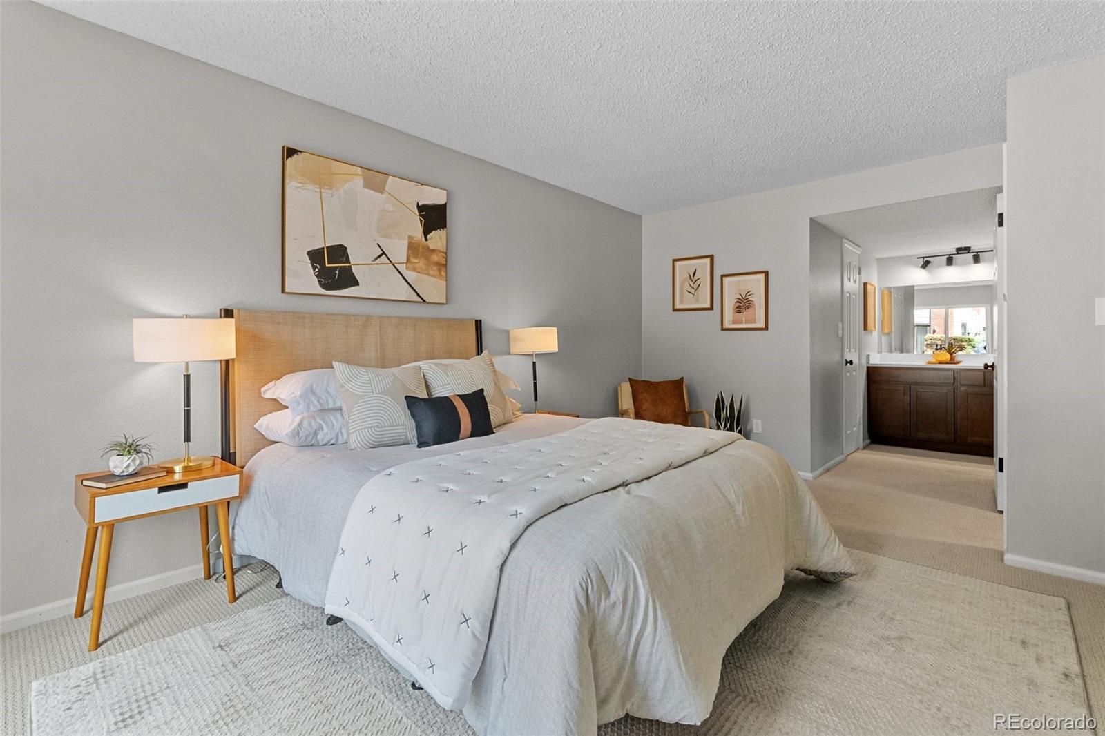 6385 Oak Street Unit: 103