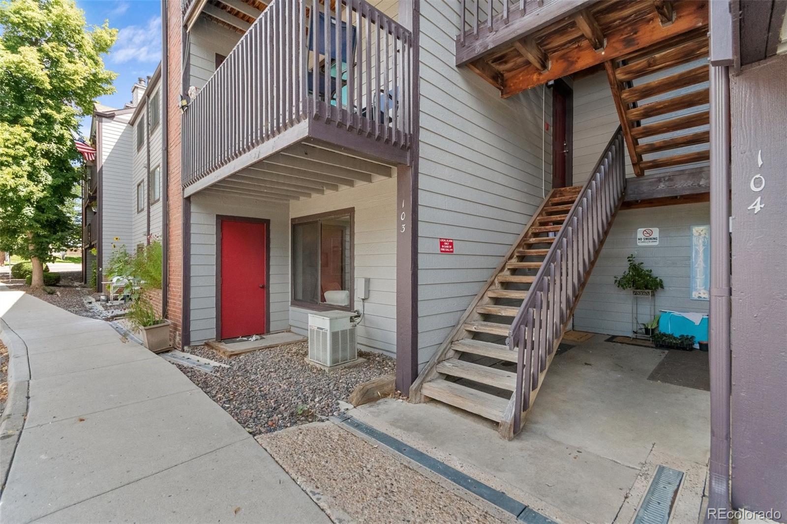 6385 Oak Street Unit: 103