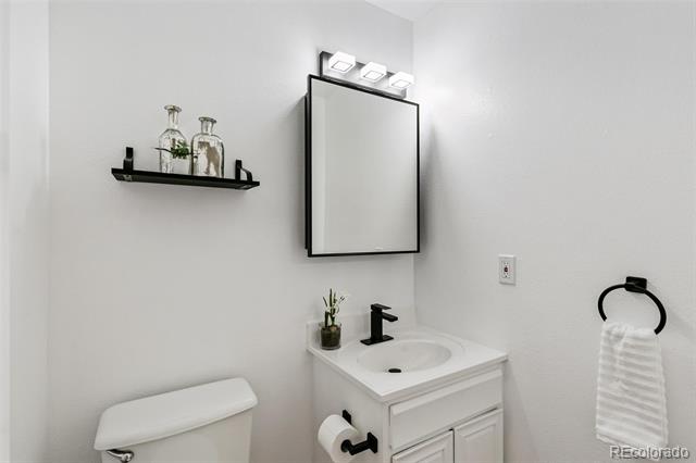 13608 W 74th Place
