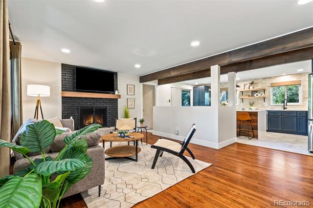 8785 W 67th Place