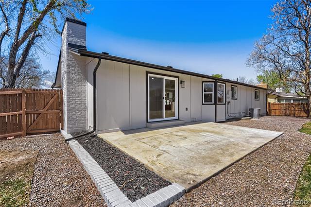 3158 S Dayton Court