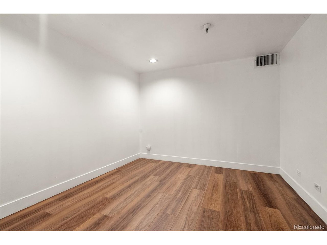 720 16th St 210