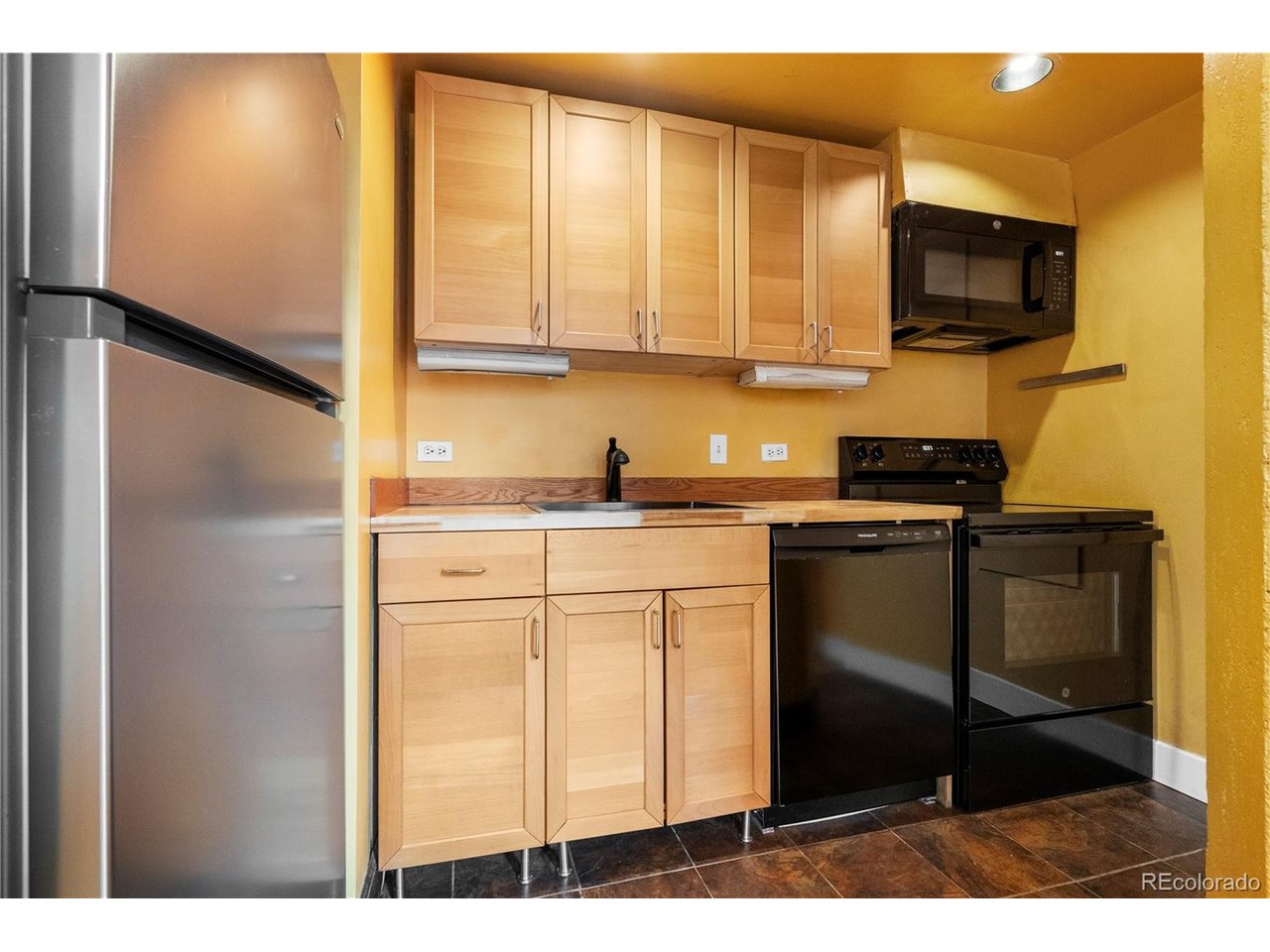 720 16th St 210