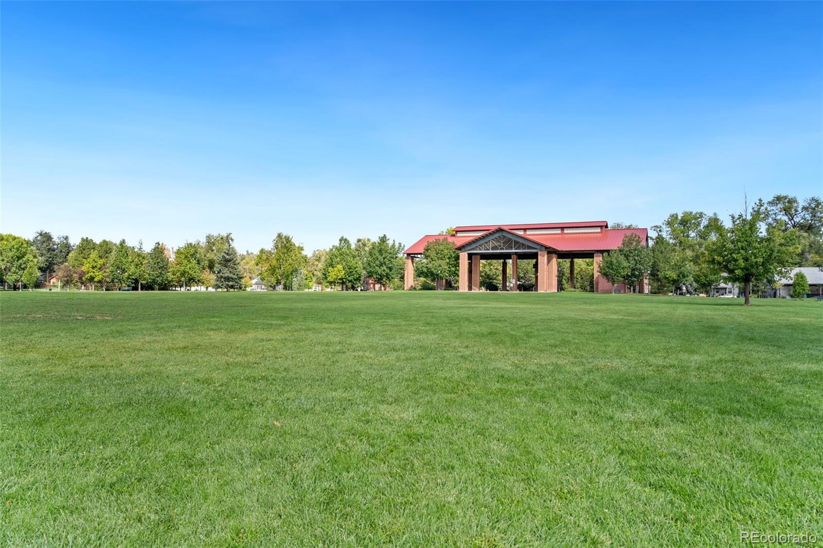 879 Glenarbor Circle
