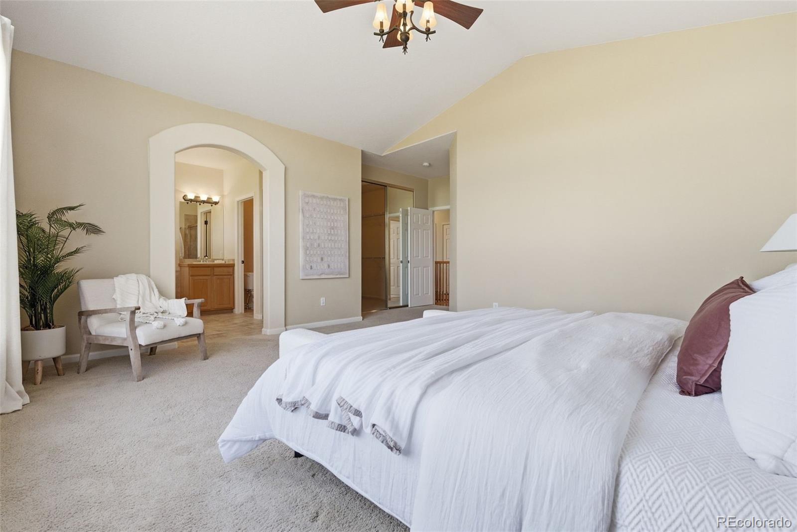 879 Glenarbor Circle