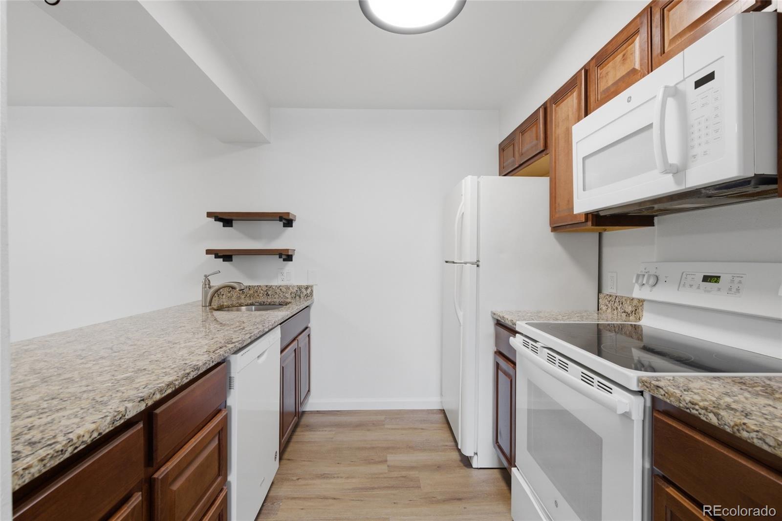 7665 E Eastman Avenue Unit: 202B