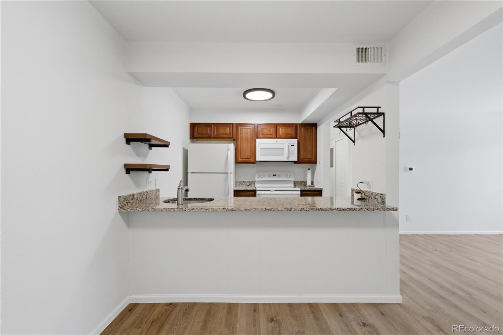7665 E Eastman Avenue Unit: 202B