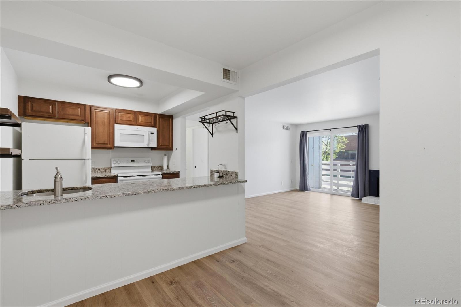 7665 E Eastman Avenue Unit: 202B