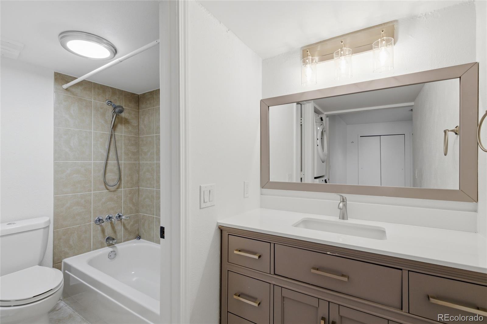7665 E Eastman Avenue Unit: 202B