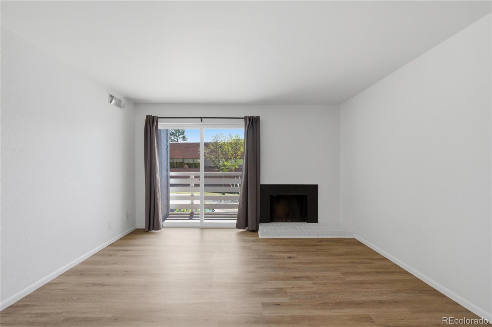 7665 E Eastman Avenue Unit: 202B