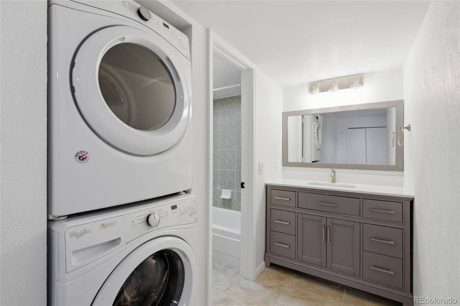 7665 E Eastman Avenue Unit: 202B