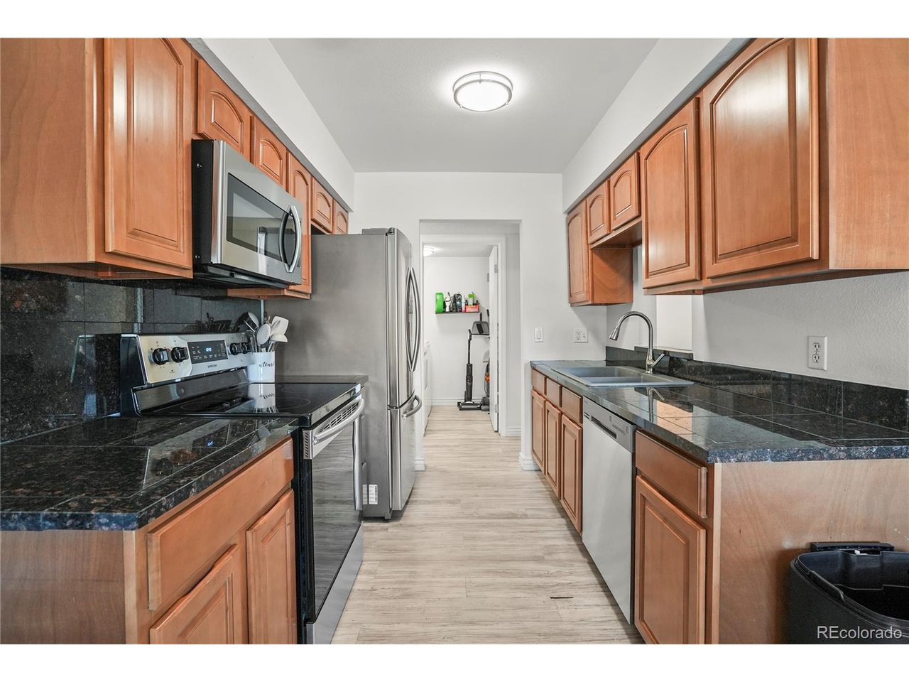 8100 W Quincy Ave N14