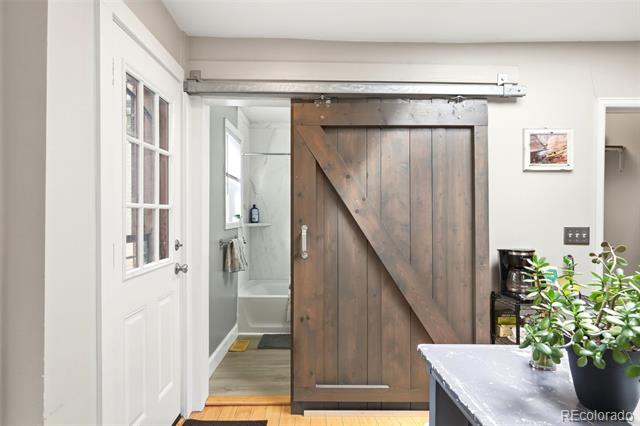 157 W Cedar Avenue