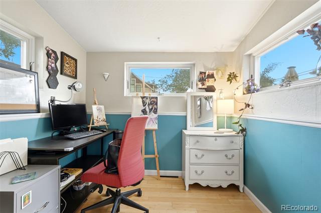 157 W Cedar Avenue