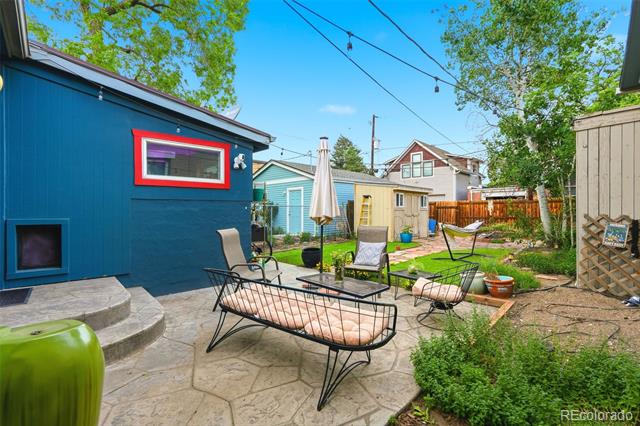 157 W Cedar Avenue