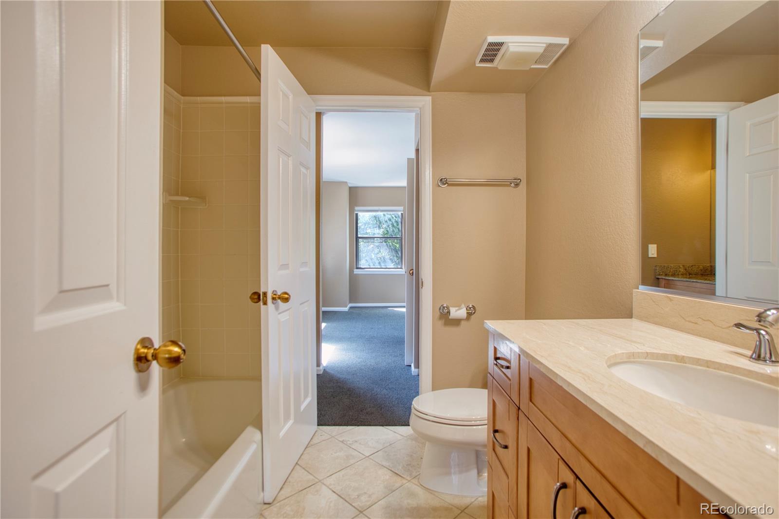 2 Acoma Street Unit: 2