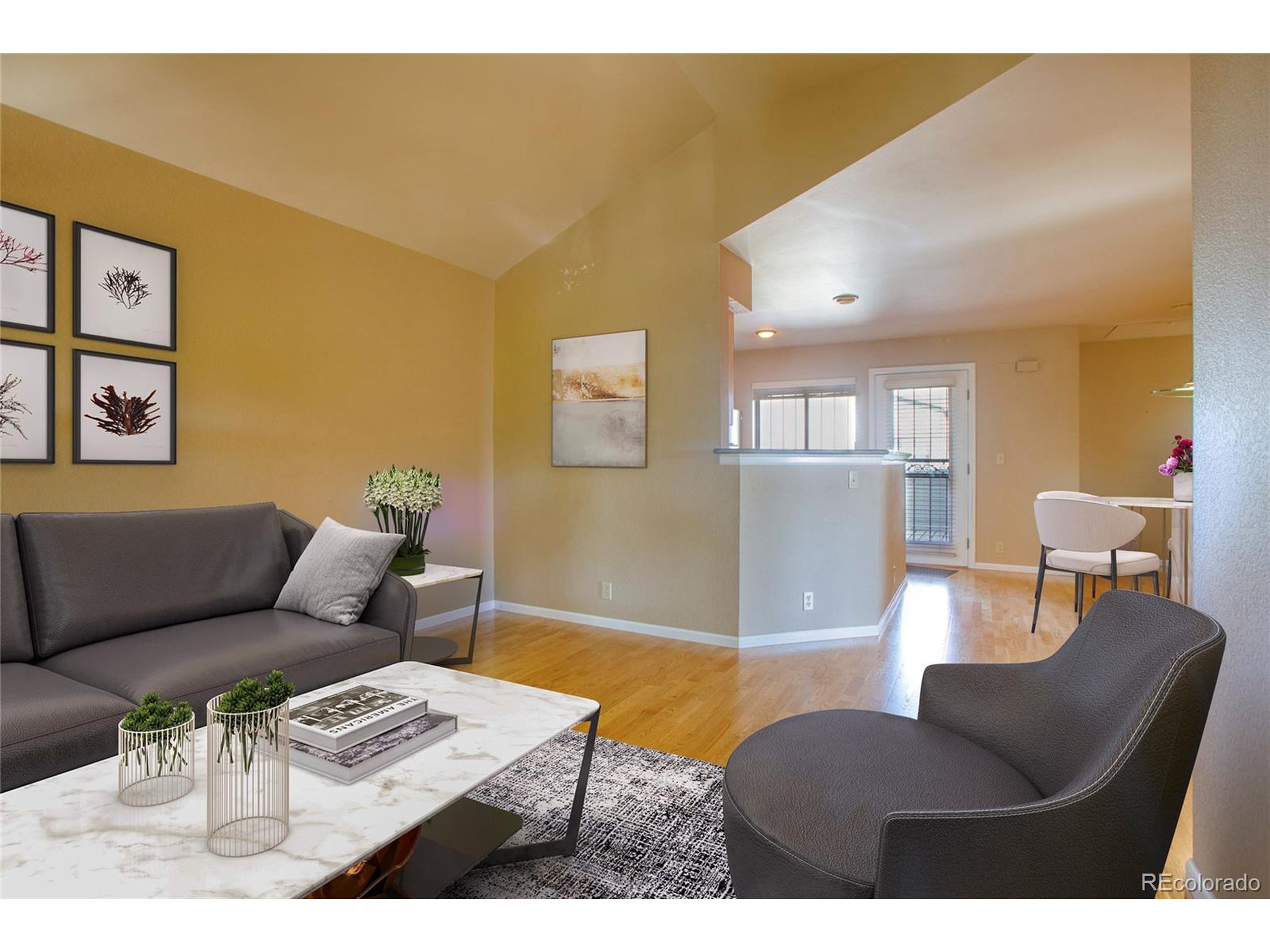 2 Acoma St 2