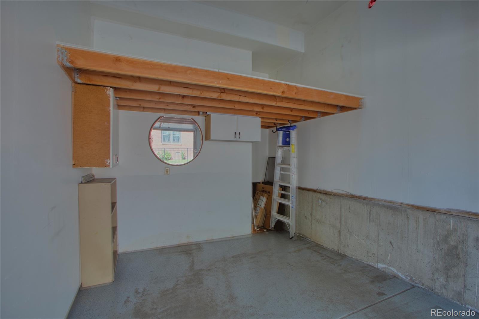 2 Acoma Street Unit: 2