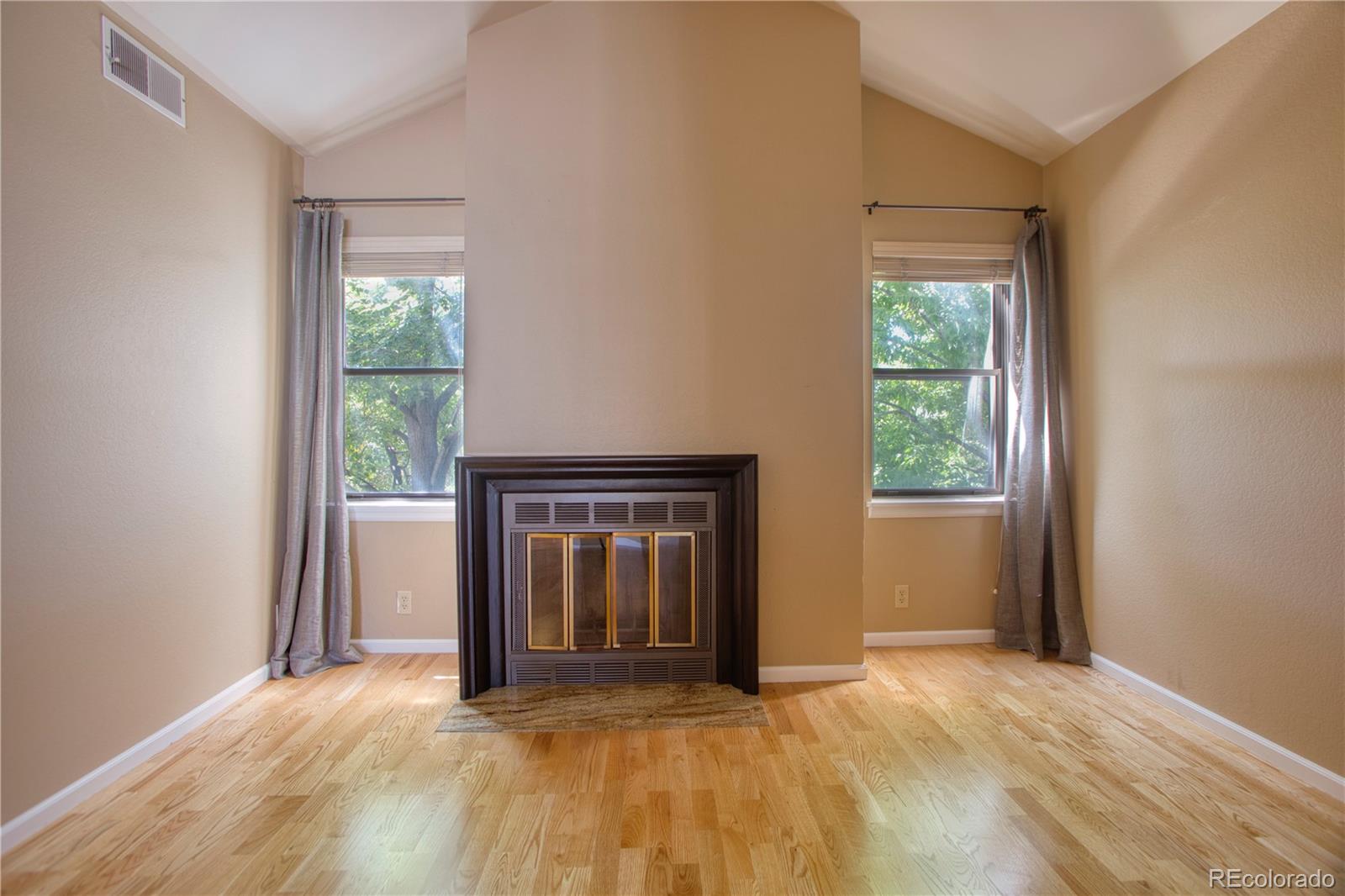 2 Acoma Street Unit: 2