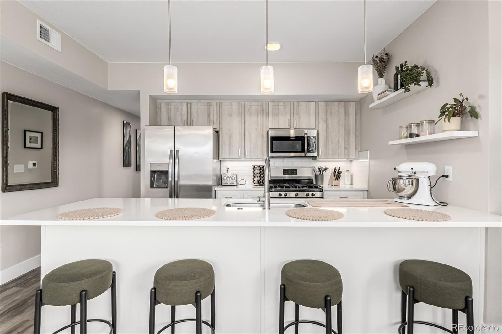 310 S Cherrywood Drive Unit: 102