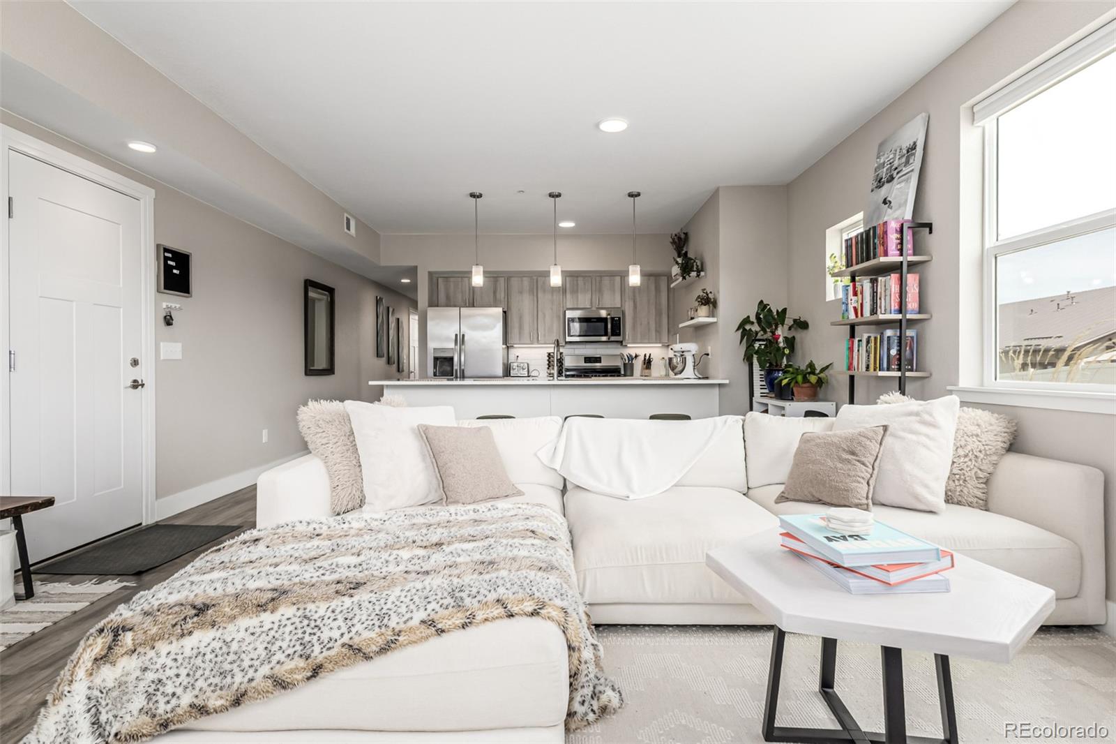 310 S Cherrywood Drive Unit: 102