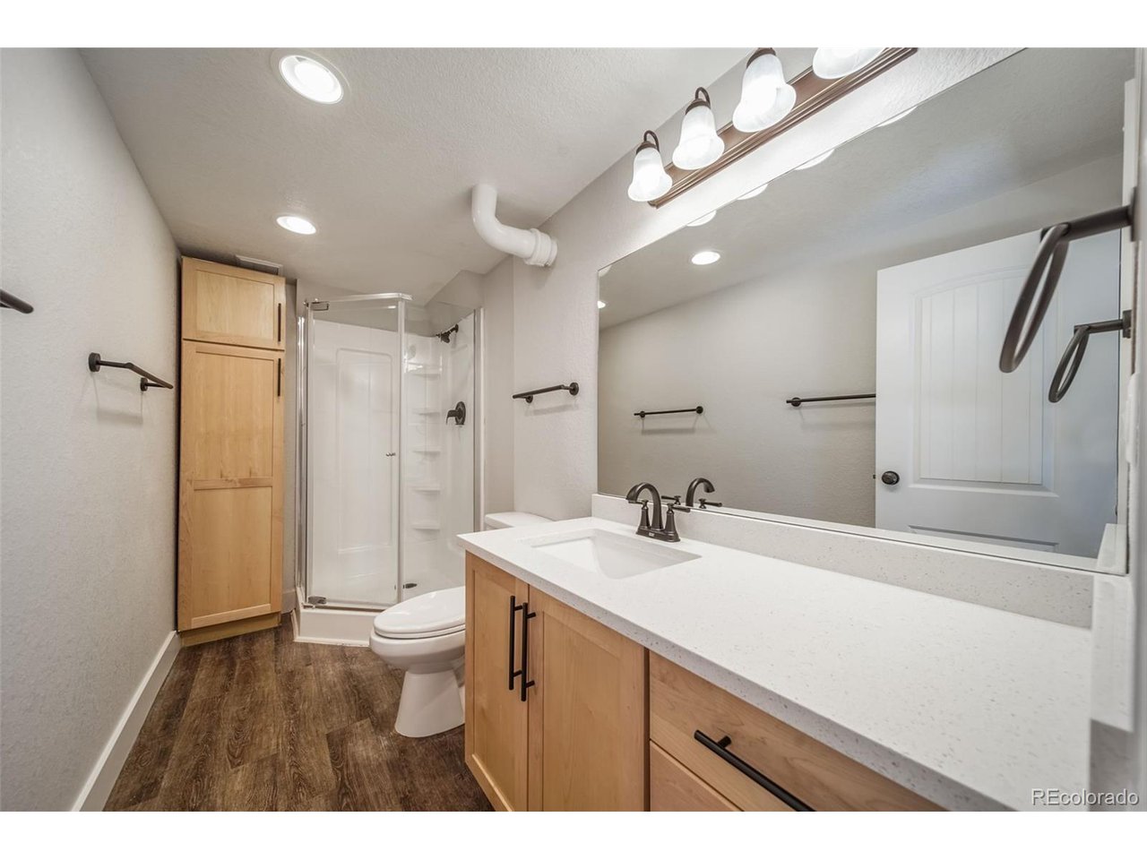 4698 E Bails Pl