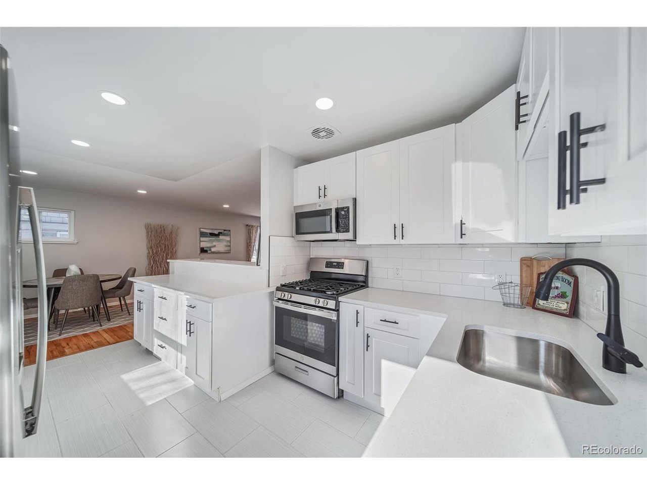 4698 E Bails Pl
